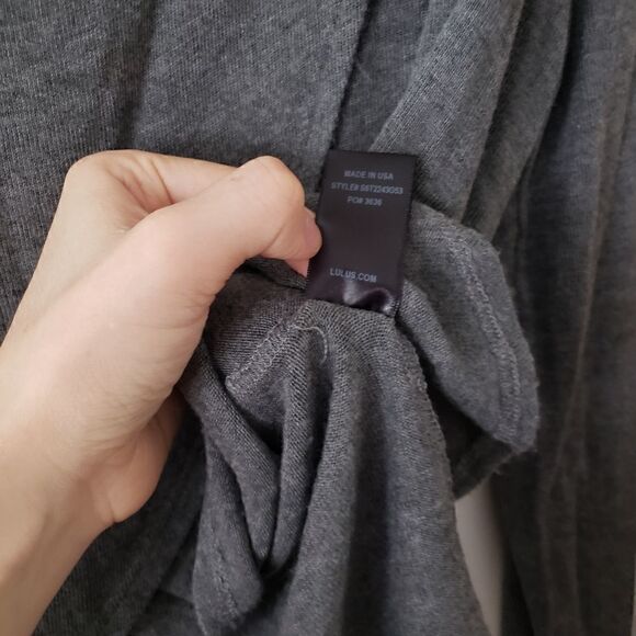 Lulu's Tulip Hem Keyhole Blouse M Gray - Picture 5 of 7